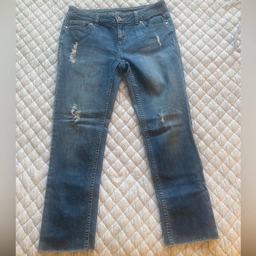 Women's Blue Distressed Cropped Jeans